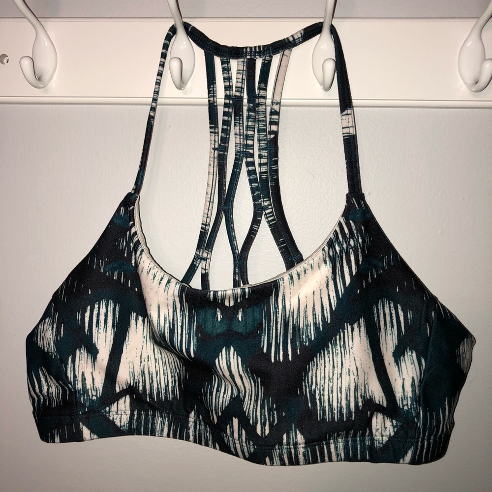 💥Strappy back sports bra